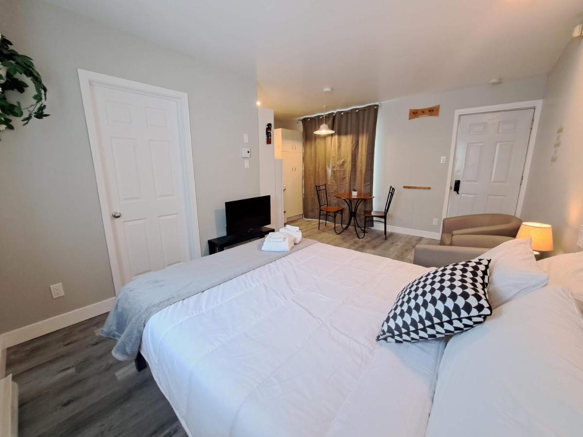 Appartement Habitations Zenith à Sainte-Anne-de-Beaupré Extérieur photo