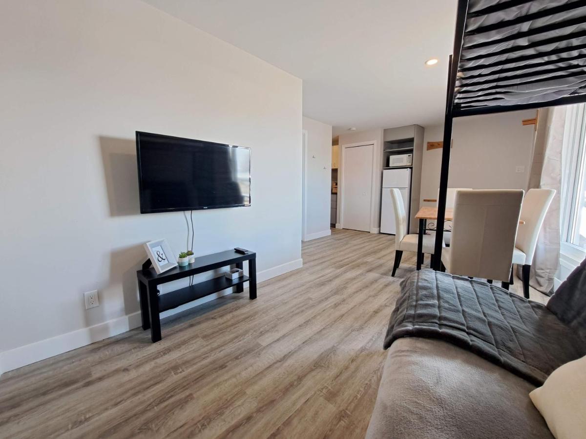 Appartement Habitations Zenith à Sainte-Anne-de-Beaupré Extérieur photo