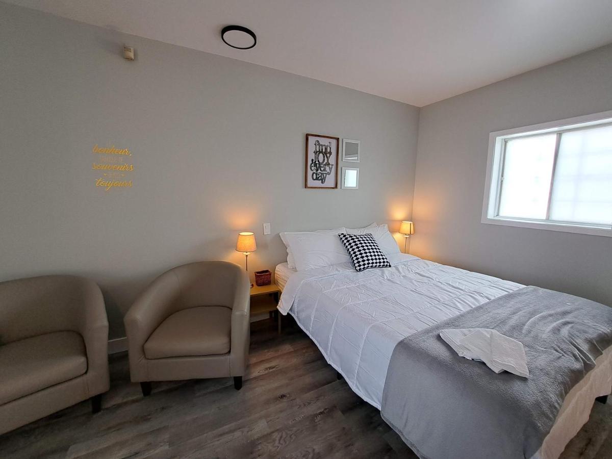 Appartement Habitations Zenith à Sainte-Anne-de-Beaupré Extérieur photo