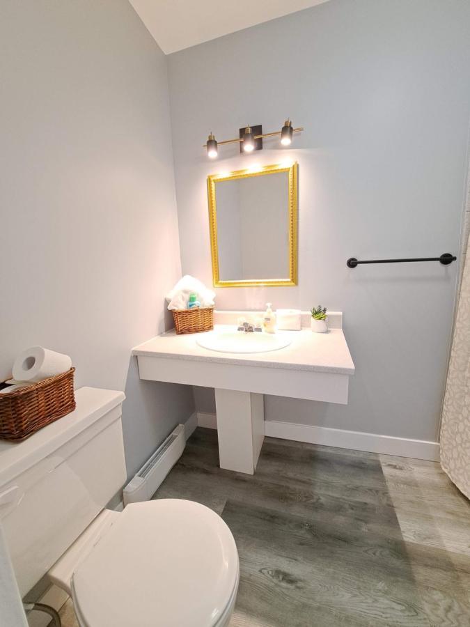 Appartement Habitations Zenith à Sainte-Anne-de-Beaupré Extérieur photo