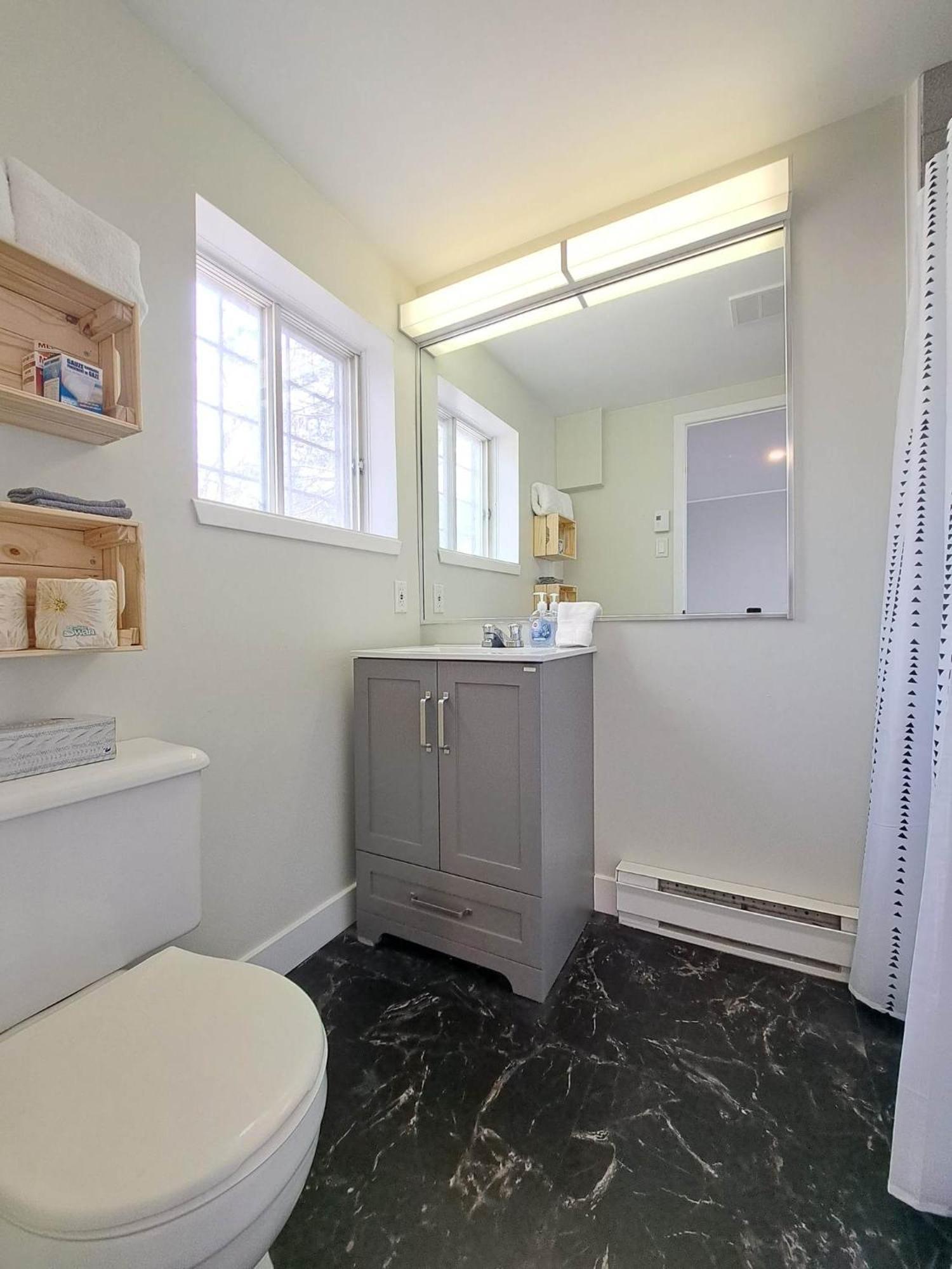 Appartement Habitations Zenith à Sainte-Anne-de-Beaupré Extérieur photo